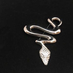 Schemer Paris ULTRA CHIC lapel pin